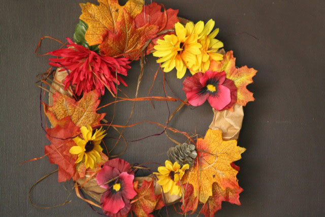 Autumn Arts And Craft
 Paper Bag Fall Wreath Tips for Using a Glue Gun with