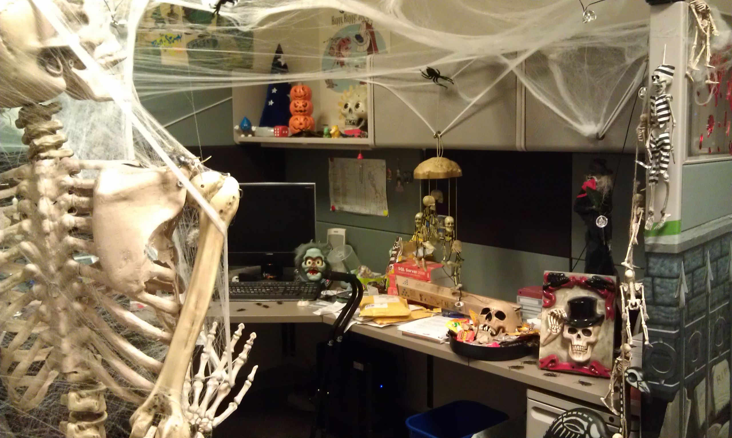 Halloween Cubicle Decorating Ideas
 The Benefit Adding Some Cubicle Décor Your Cubicle