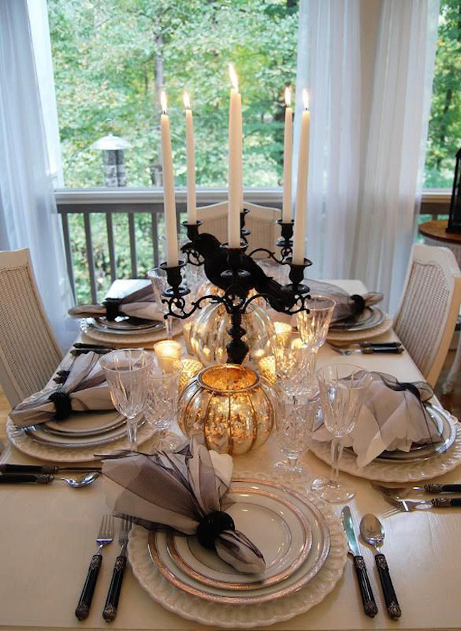 Halloween Tables Ideas
 20 Halloween Inspired Table Settings to Wow Your Dinner