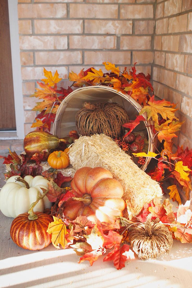 Ideas For Thanksgiving Decorating
 41 Cozy Thanksgiving Porch Décor Ideas