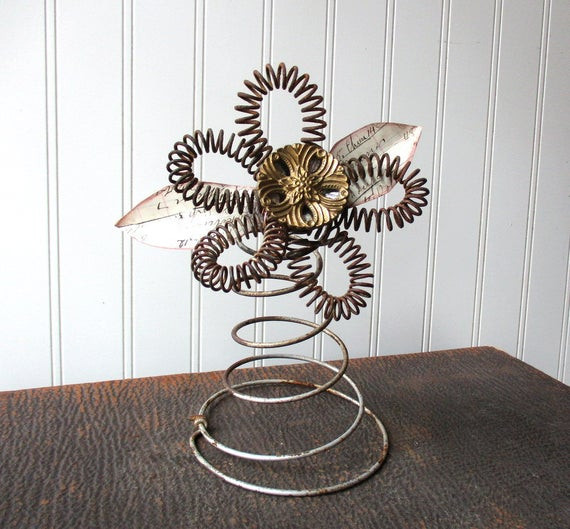 Metal Spring Ideas Upcycled bed spring flower metal wire bedspring vintage