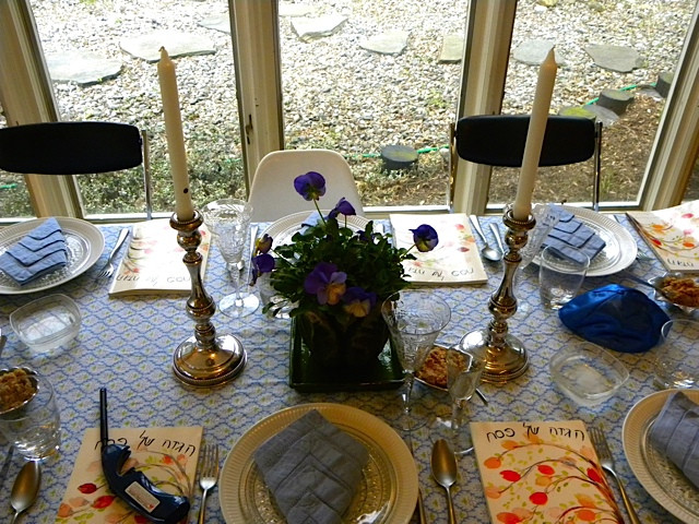 Passover Decorating Ideas
 10 More Fantastic Passover 2012 Seder Table Decor Ideas To