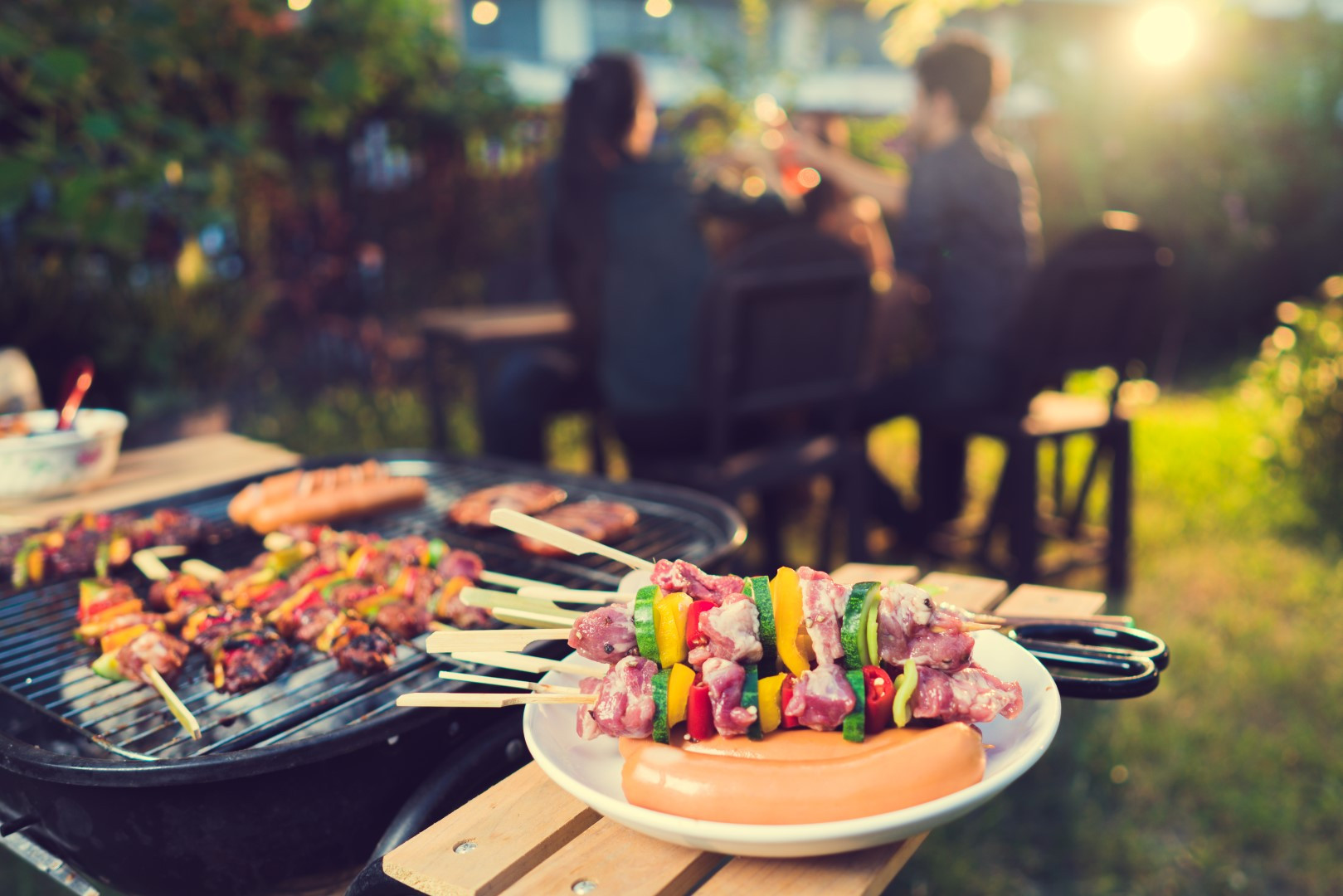 Summer Bbq Party
 6 Best Summer Garden Party Ideas for Every Type of Host