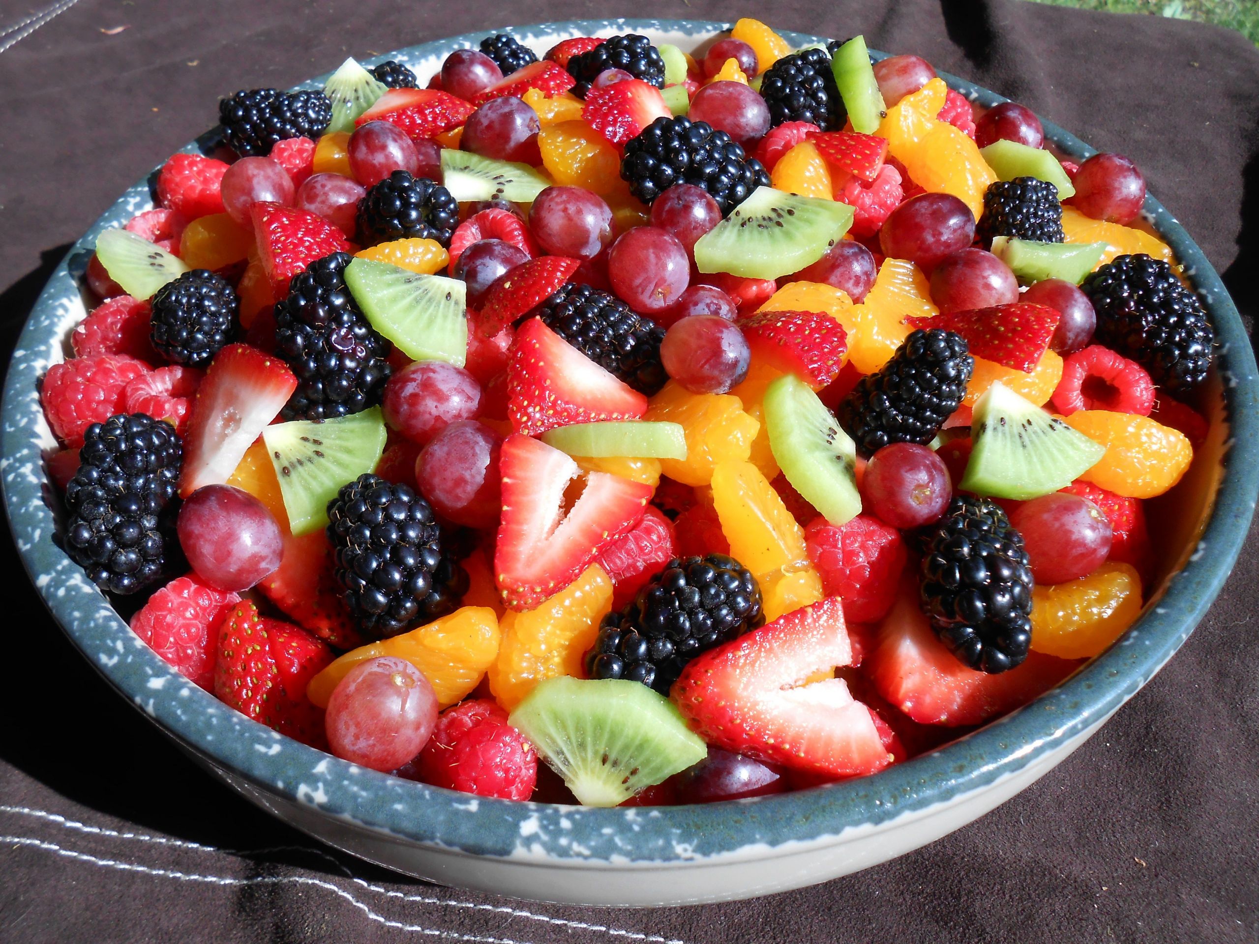 Summer Fruit Salad Ideas
 Watch This Guy Chop The World s Fastest Fruit Salad