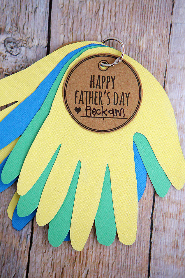 Toddler Fathers Day Craft
 Let Me Give You A Hand Dad Eighteen25