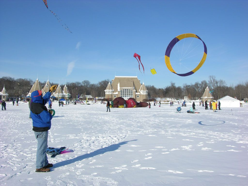 Twin Cities Winter Activities
 Lake Harriet winter activities