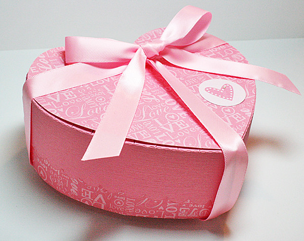 Valentines Day Gift Box
 Handmade Valentine’s Day Heart Shaped Gift Box Using