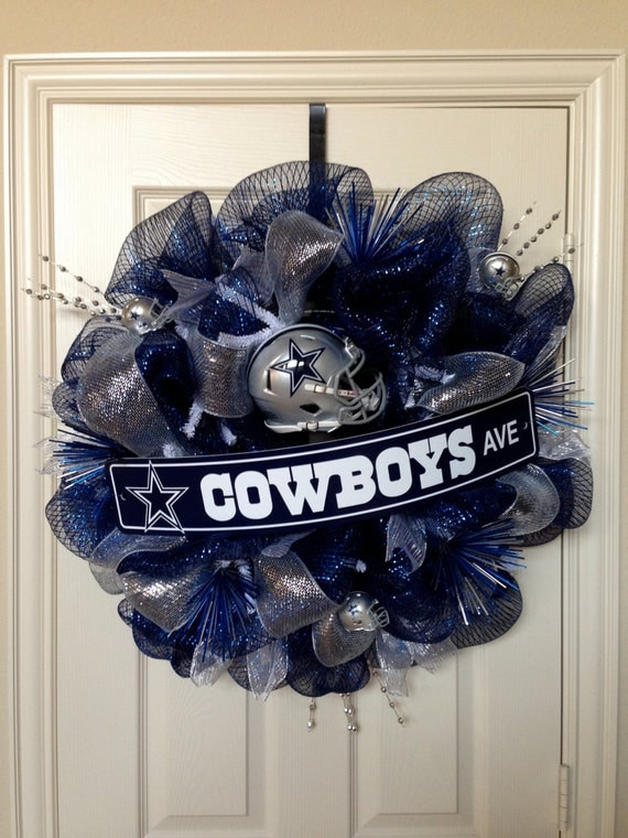 Dallas Cowboys Christmas Gift Ideas
 Items similar to Dallas Cowboys Wreath on Etsy