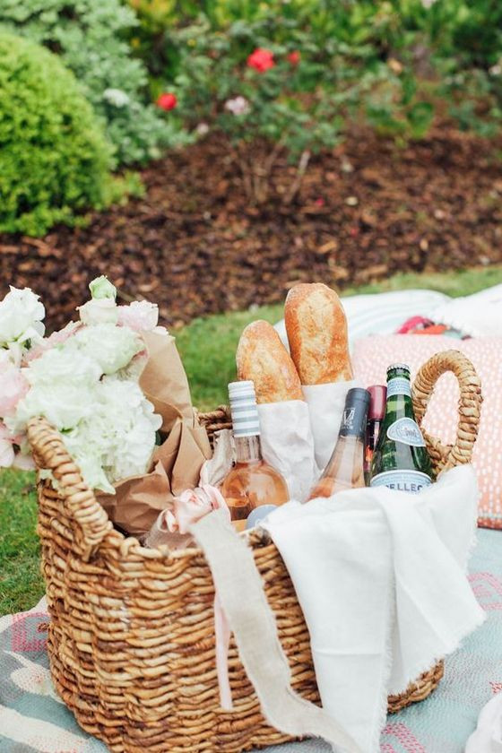Easter Picnic Ideas
 25 Fun Outdoor Picnic Wedding Ideas to Copy