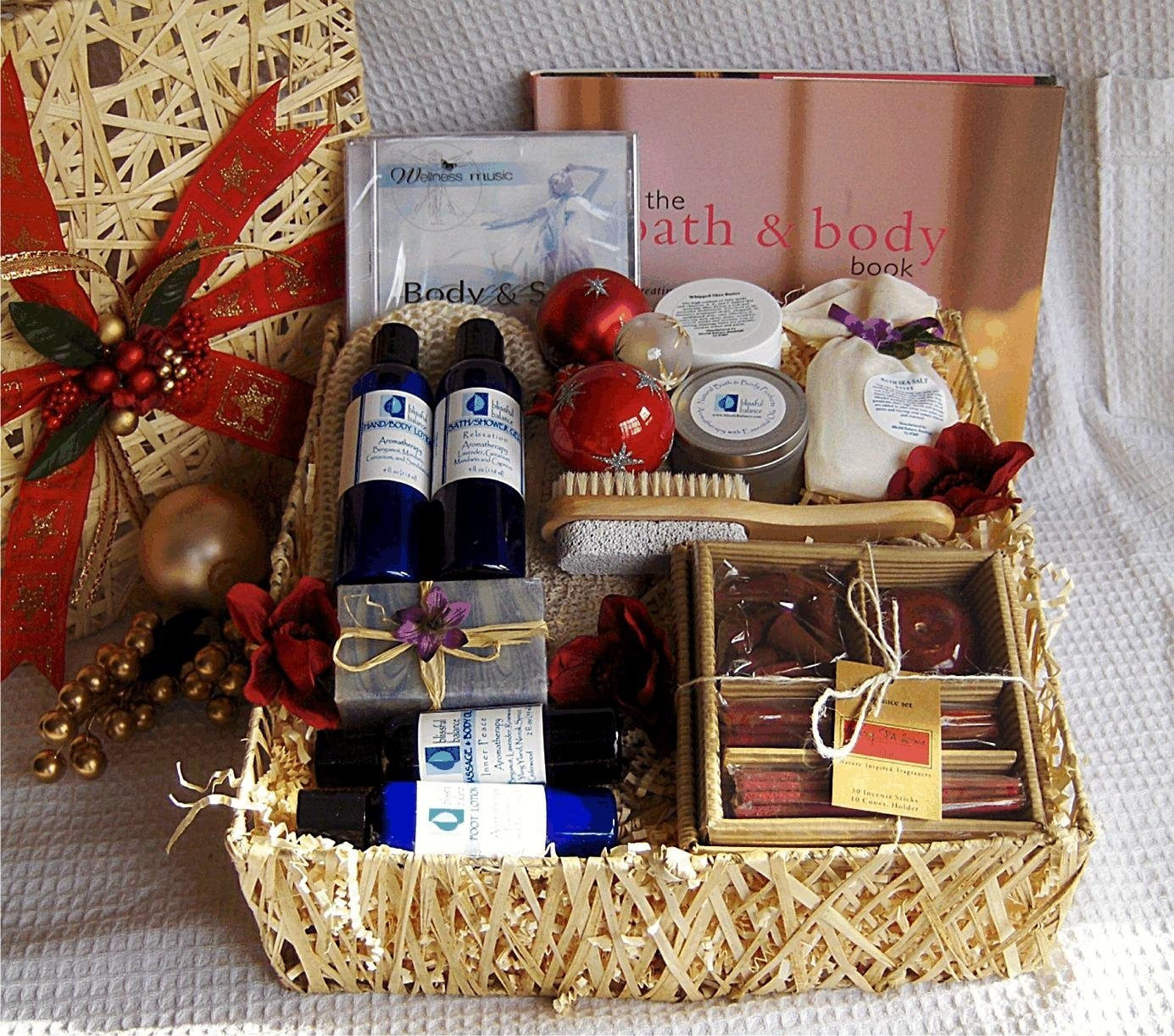 Fun Couples Gift Ideas
 10 Stylish Christmas Gift Basket Ideas For Couples 2020