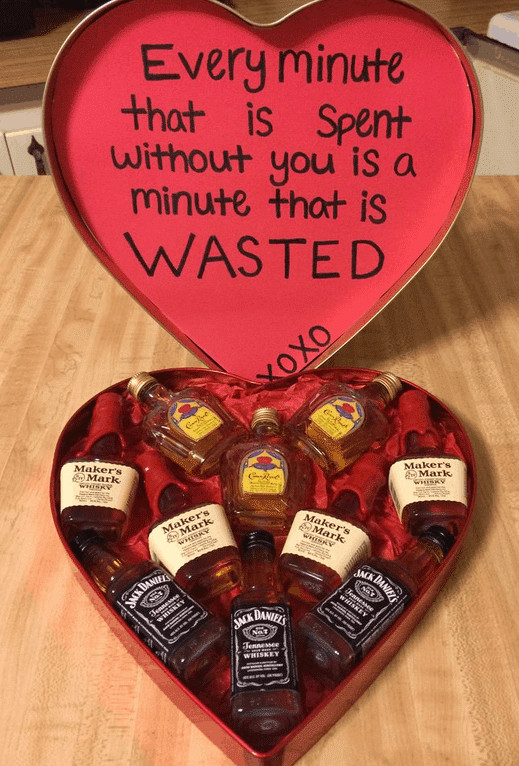 Guy Gifts For Valentines Day
 5 Perfect Valentine s Day Gifts for Him To Show How Much