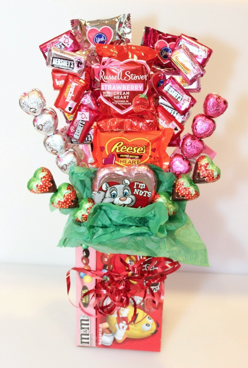 Valentines Day Candy Gift
 Making a Valentine s Day Candy Bouquet