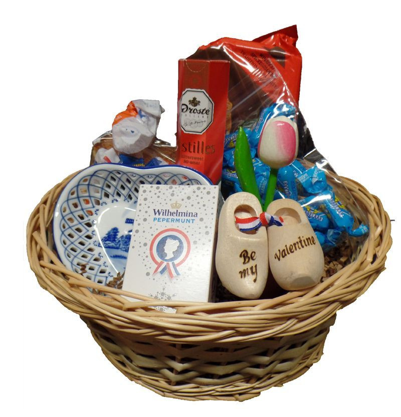 Valentines Food Gifts
 Valentine s Day Sweetheart Basket Dutch Food Gift Baskets