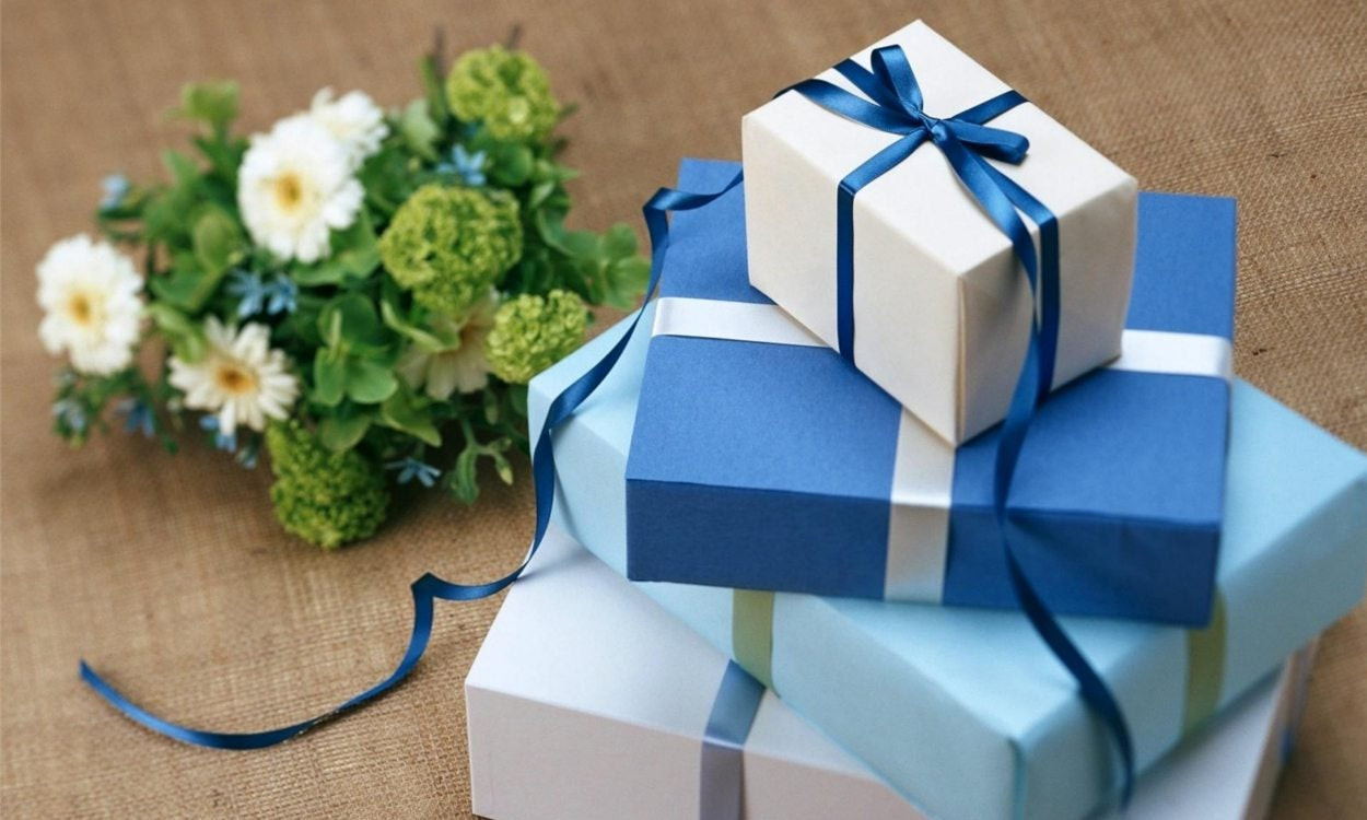 Wedding Gift Ideas For Wealthy Couple
 Best Wedding Gift Ideas for an Older Couple Overstock